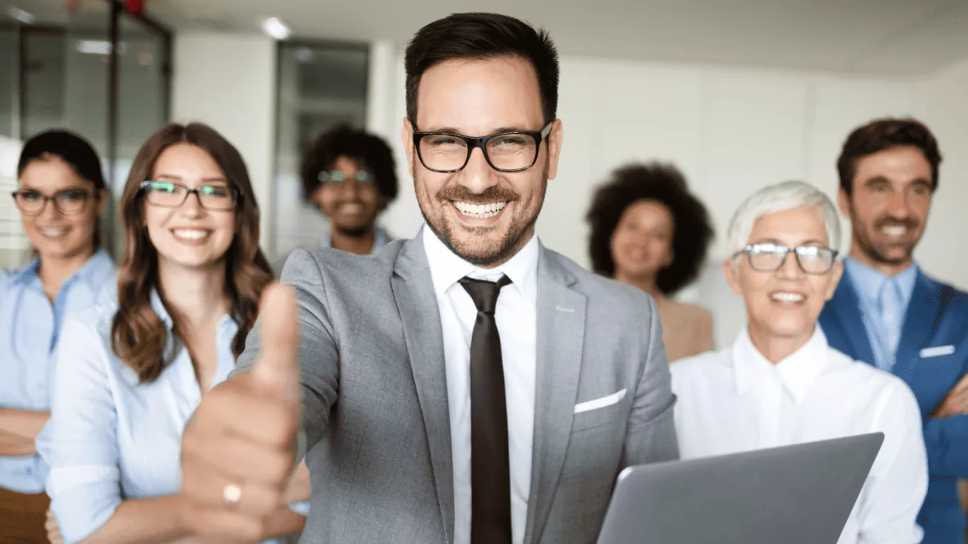 equipo de trabajo feliz 
