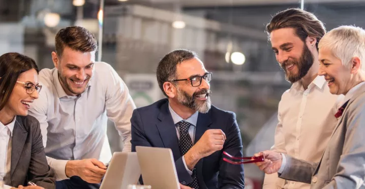 paquete de beneficios a colaboradores