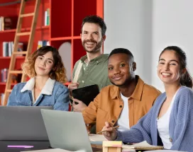 amigos-sesion-estudio-aprendiendo-sonriendo.jpg