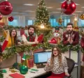 Festejo de navidad en la oficina