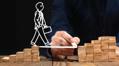 Plan de carrera profesional representado con crecimiento laboral y desarrollo del equipo