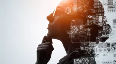 Profesional reflexionando sobre los impactos de la inteligencia artificial y los avances tecnológicos en el trabajo